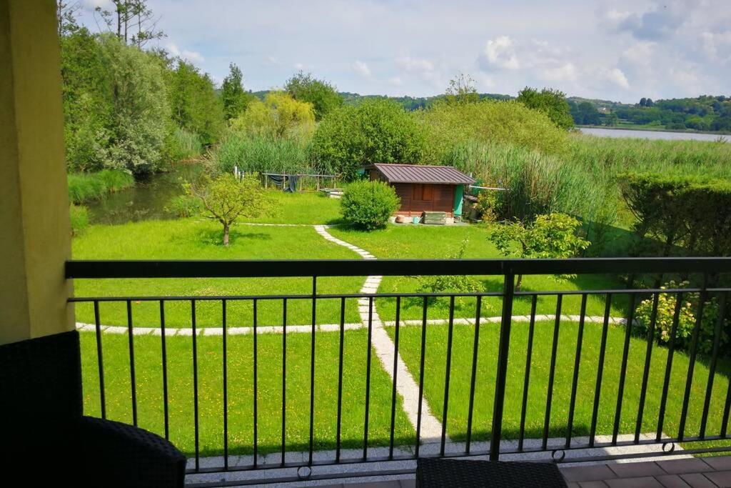 Ypa Home Lago Di Candia Canavese 外观 照片